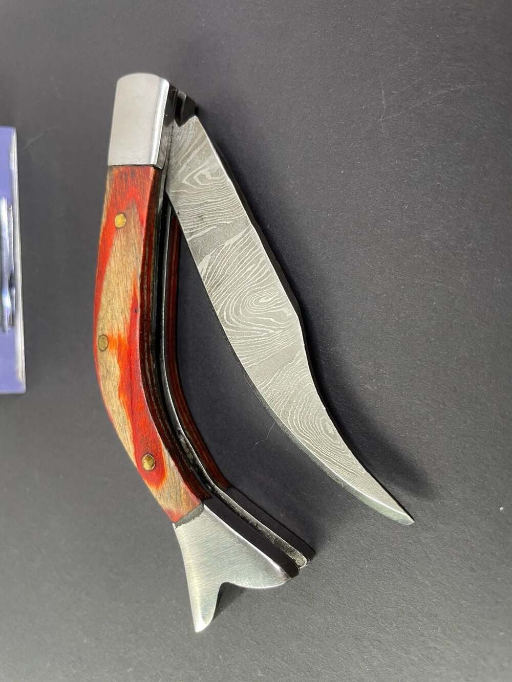 Damascus Steel Folding Pocket Knife Fish Shape Wood Handle With Sheath